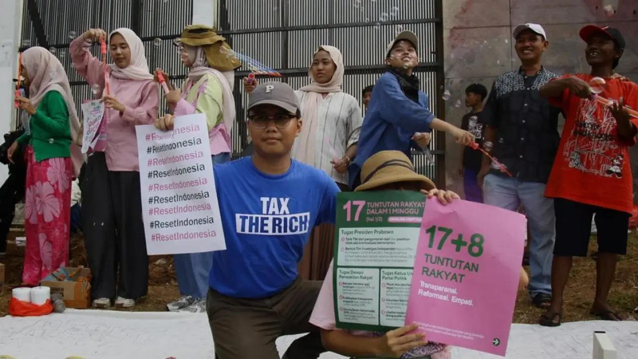 DPR Penuhi Beberapa Tuntutan Rakyat, Kini Publik Menanti Tindakan | Berita